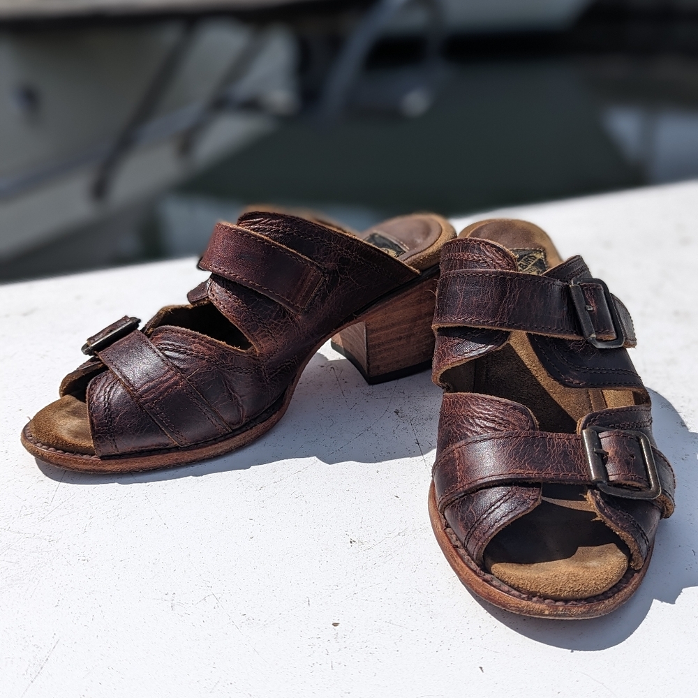 FREEBIRD | Caprice Cognac Brown Distressed Leather Sandals Size 8 - Picture 5 of 15